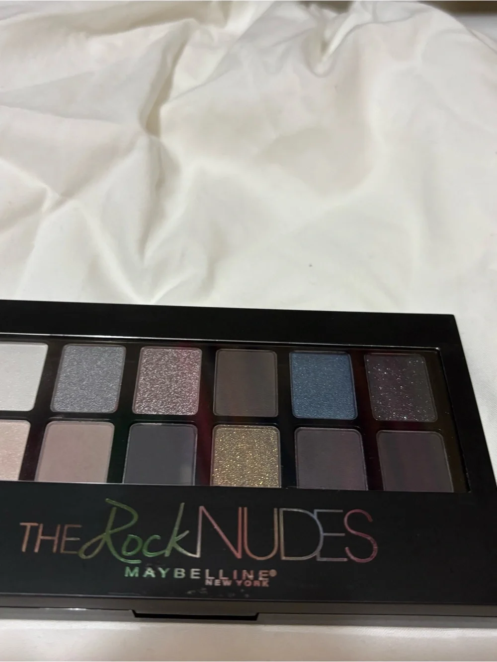 Maybelline Rock Nudes Eyeshadow Palette - Gray, Silver, Blue, Gold, Purple